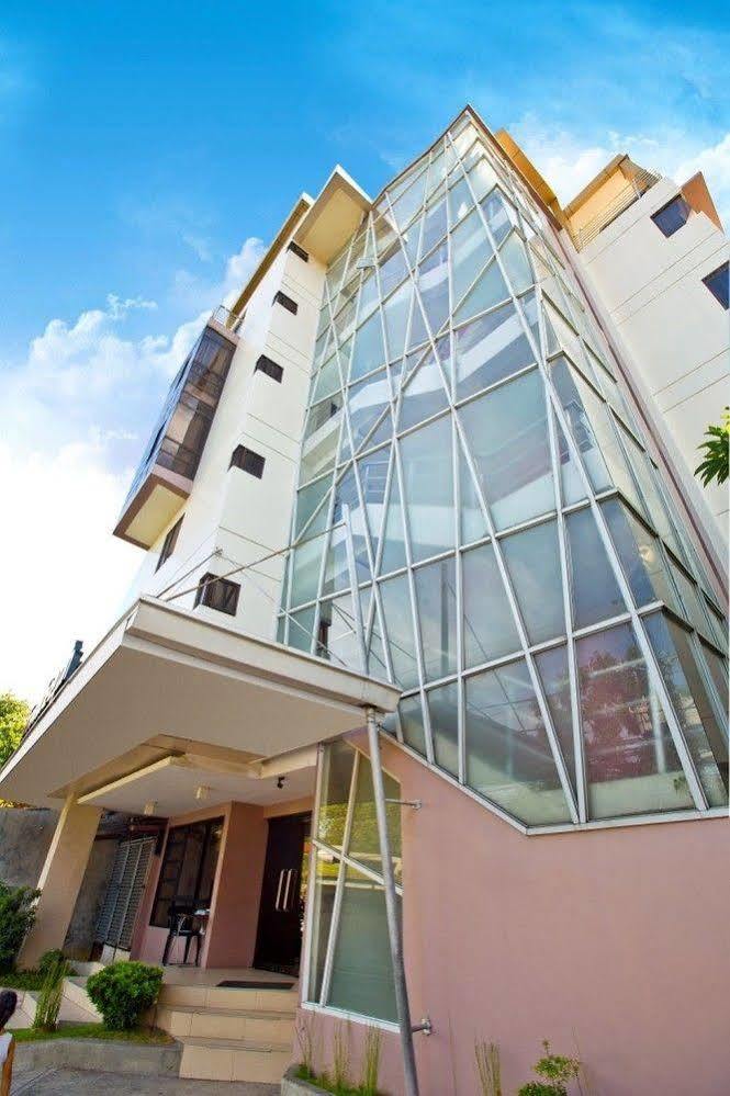 Travelbee Business Inn Cebu Exterior foto